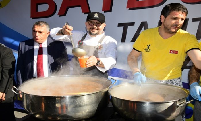 BAYBURT ÇORBASI “KAVUT” MEYDANDA YOĞUN İLGİ GÖRDÜ!