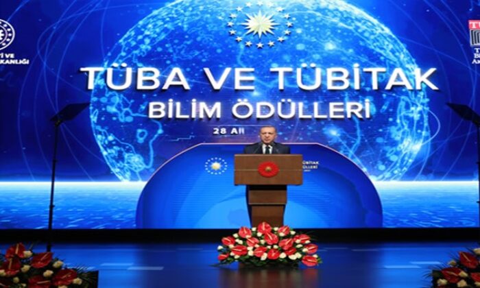 “Teknolojik bağımsızlığın siyasi bağımsızlığın teminatı olduğunu bilerek çalışmaya devam edeceğiz”