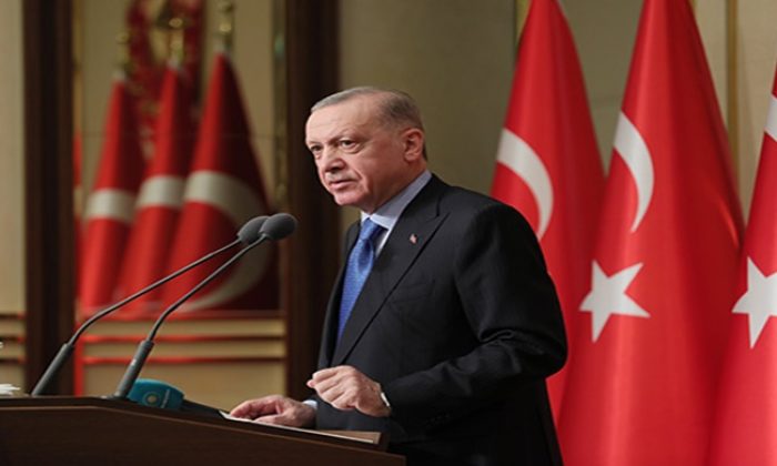 Cumhurbaşkanı Erdoğan, sağlık çalışanlarıyla iftar yemeğinde bir araya geldi