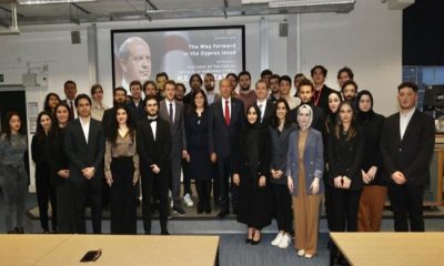 Cumhurbaşkanı Ersin Tatar’ın konvoyuna, Rum ve Yunanlı öğrenciler tarafından Londra’daki konferans öncesinde saldırı girişiminde bulunuldu