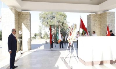 Cumhurbaşkanı Ersin Tatar, 20 Temmuz Barış Harekatı’nın 49’uncu yıl dönümü kapsamında Dr. Fazıl Küçük’ün anıt mezarında düzenlenen törene katıldı