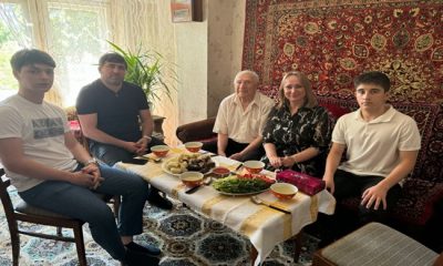 Birleşik Rusya aktivistleri Mahaçkale’de Büyük Vatanseverlik Savaşı gazisini ziyaret etti