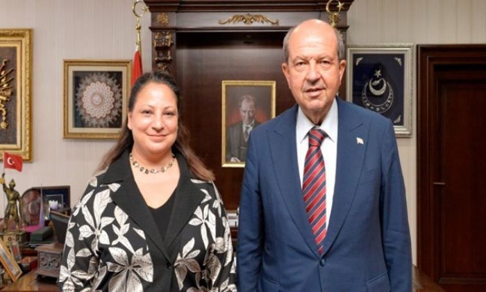 Cumhurbaşkanı Ersin Tatar, KKTC Berlin Temsilciliği görevine atanan Emine Andız Ertürk’ü kabul ederek görüştü